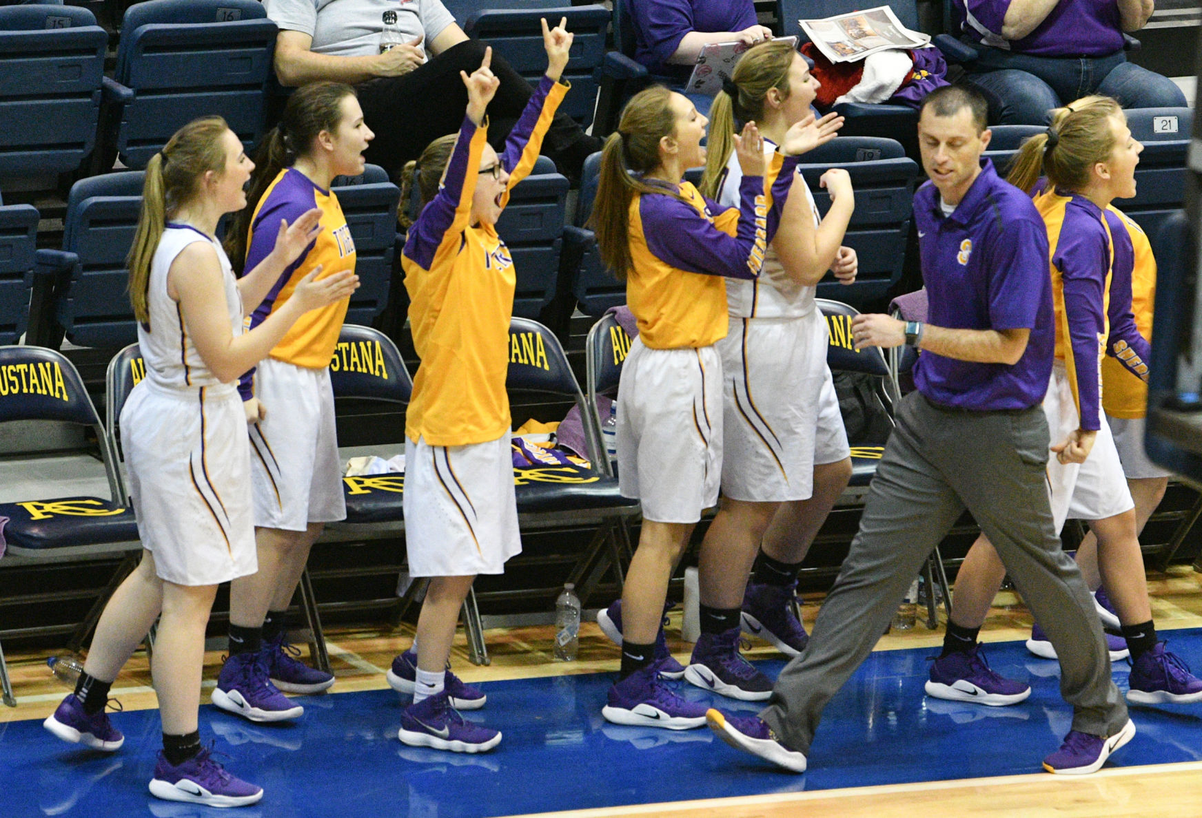 IHMVCU Shootout - Davenport Central vs. Sherrard